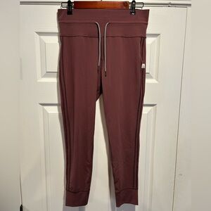 Vuori Women's Burgundy Daily Leggings with Drawstring Waist